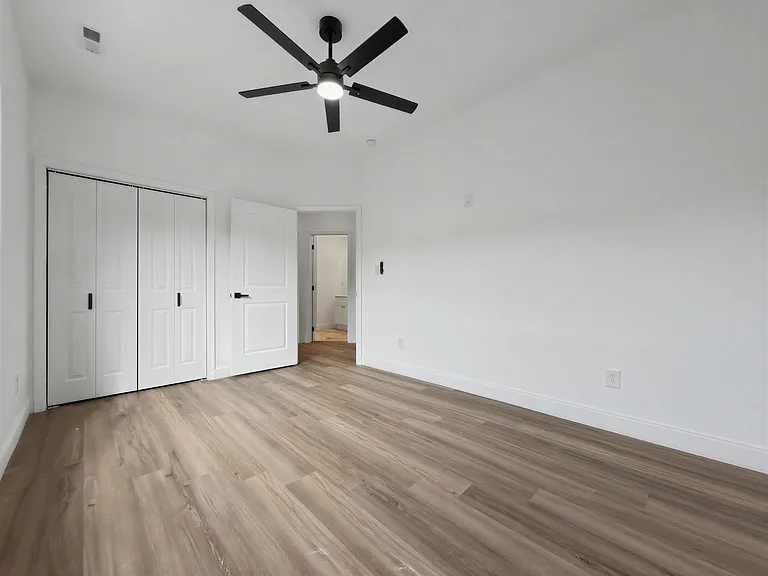 2218 Lincoln St SE — Photo 10