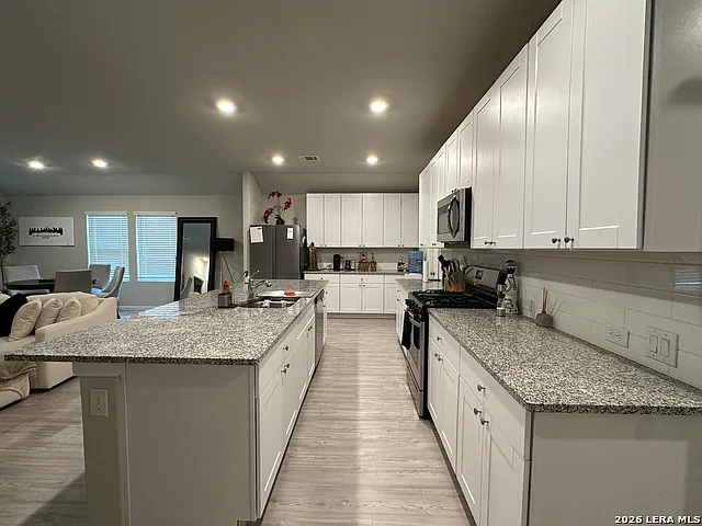 9210 Landa Fls — Photo 4