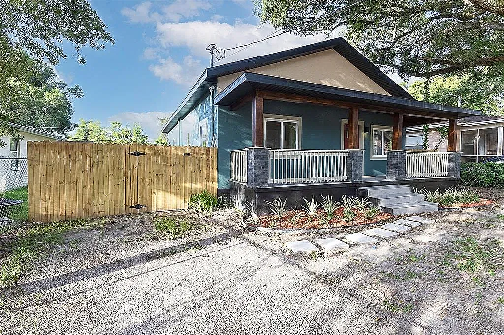 3 bed, 1106 sqft, $2,300 — Photo 4
