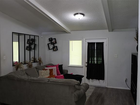 3rd image of 4006 Ambrose Dr