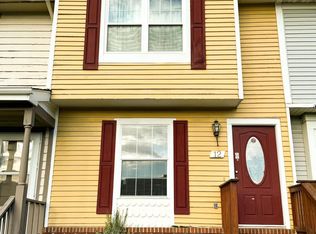 12 Heron Ct, Charles Town, WV