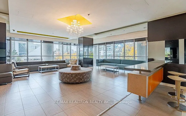 60 Town Centre Ct #711 — Photo 4
