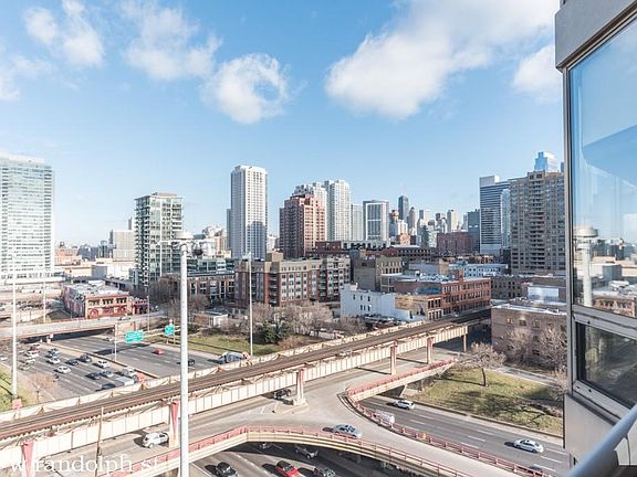 2nd image of 720 W Randolph St #213