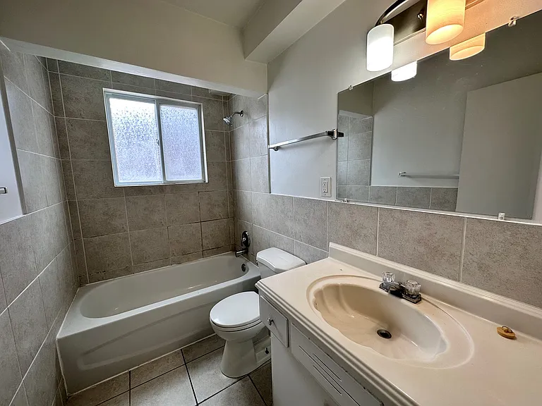 120 Clive Rd #4 — Photo 7
