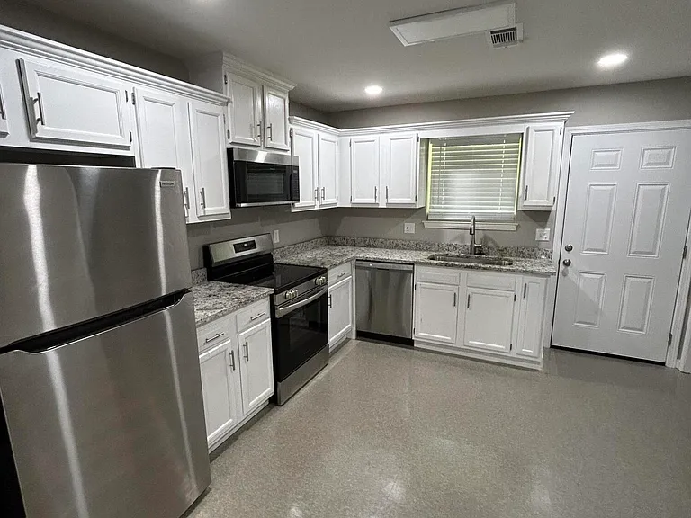 1010 Telly Rd #B — Photo 11