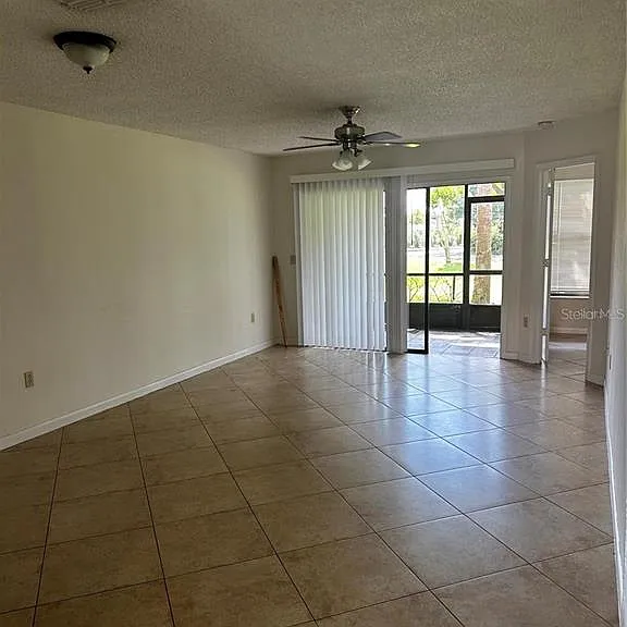 3100 S Semoran Blvd #11 — Photo 9
