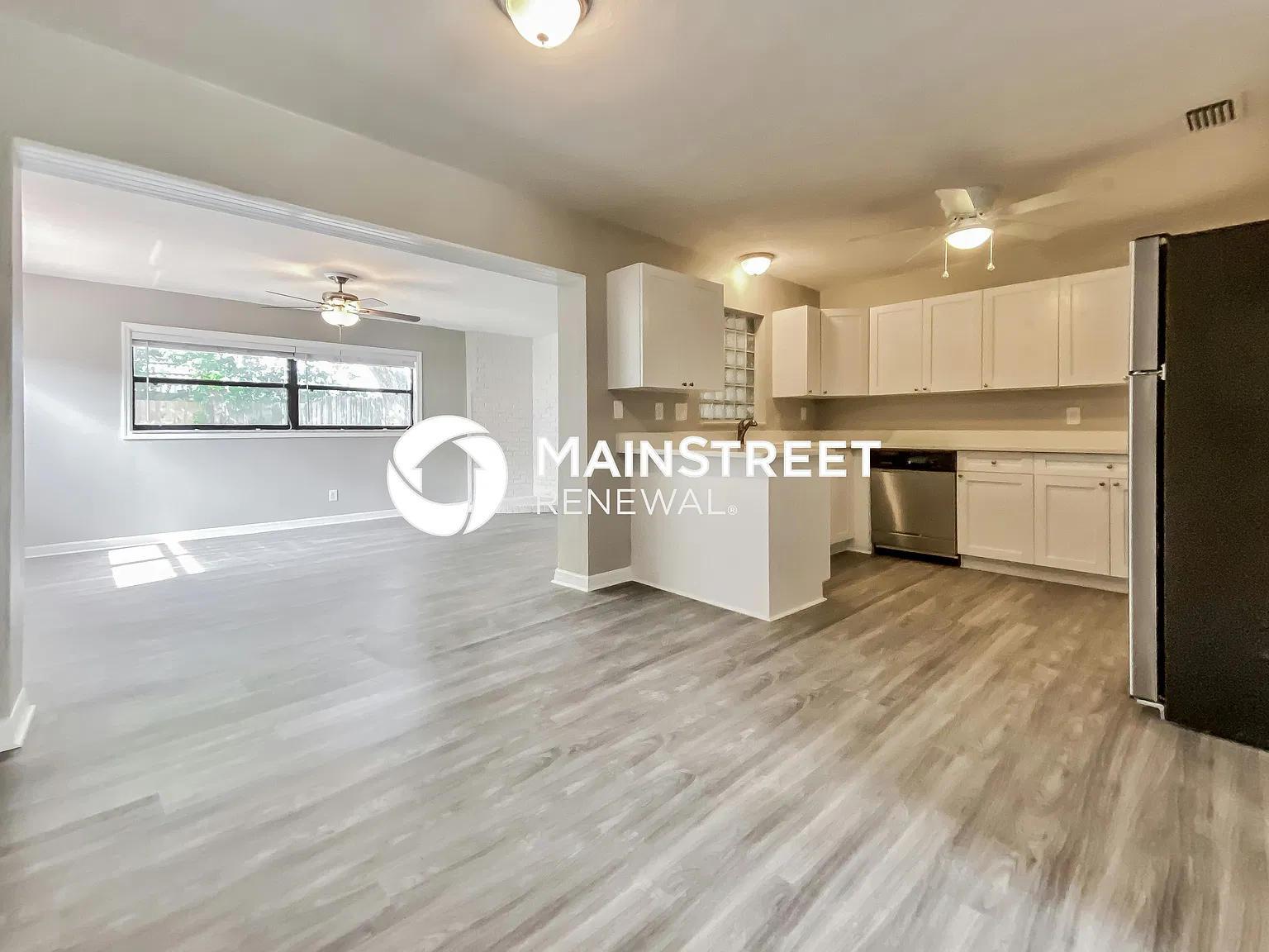 1524 Sandy Ln — Photo 4