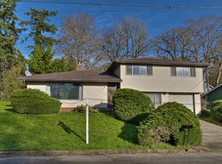 975 Cornell Ave, Gladstone, OR 97027