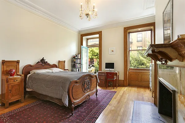 Sold by Corcoran | media 29