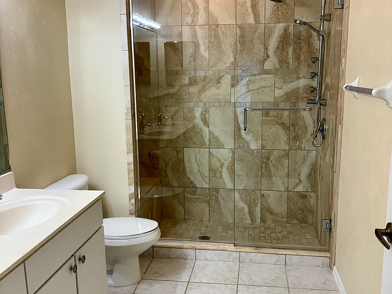6302 Sturbridge Ct — Photo 15