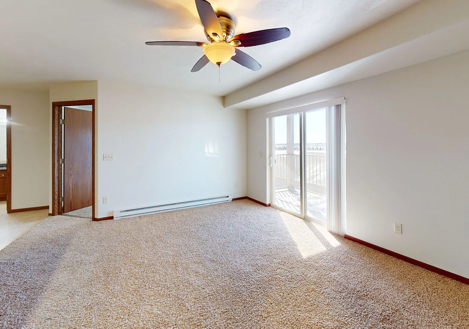 2208 33rd St NW — Photo 3