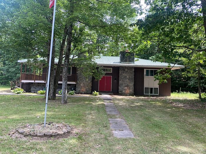 1st image of 30862 Pinewood Dr
