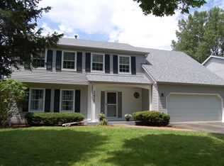 2429 Brockton Cir, Naperville, IL 60565