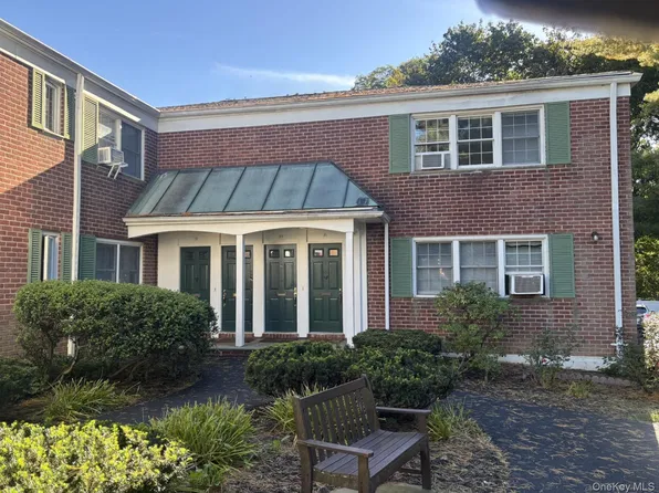 590 Bedford Rd #22, Pleasantville, NY 10570