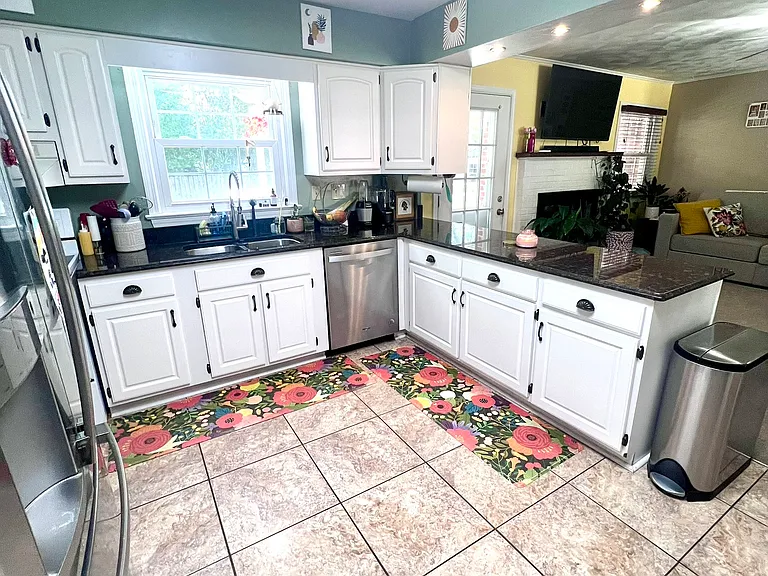 1544 Kilmer Ln — Photo 16