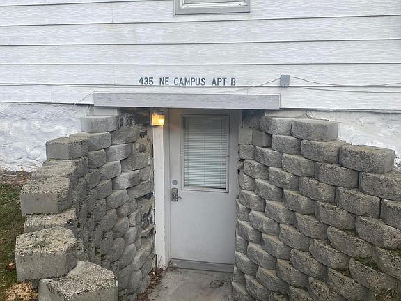 2nd image of 435 NE Campus St #B