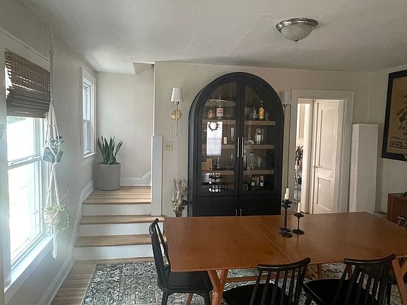 2nd image of 142 W California Ave