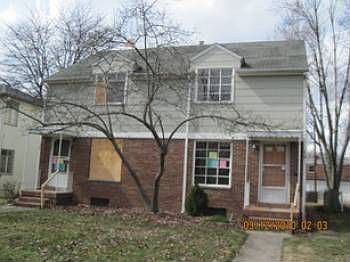 2nd image of 719 S Broadleigh Rd