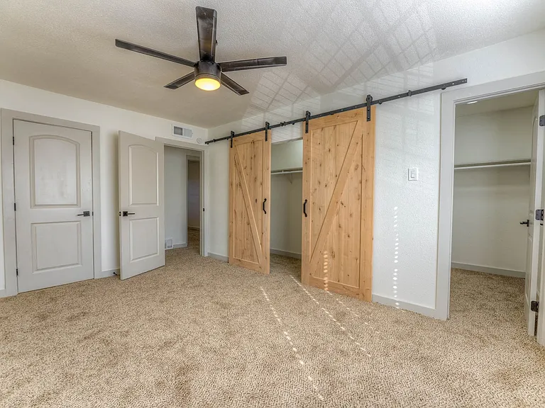The Garden District Apartments — Photo 6
