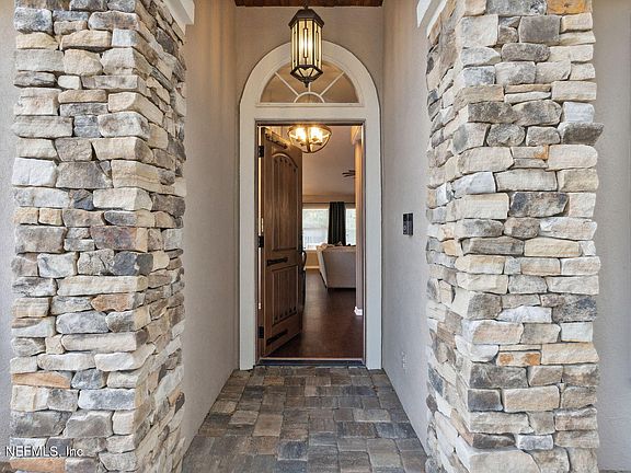 5th image of 1555 REDBIRD CREEK Drive