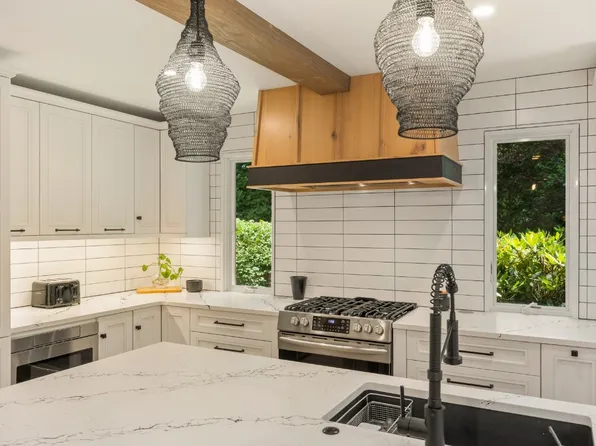 80 Ravenel Point, Highlands, NC 28741