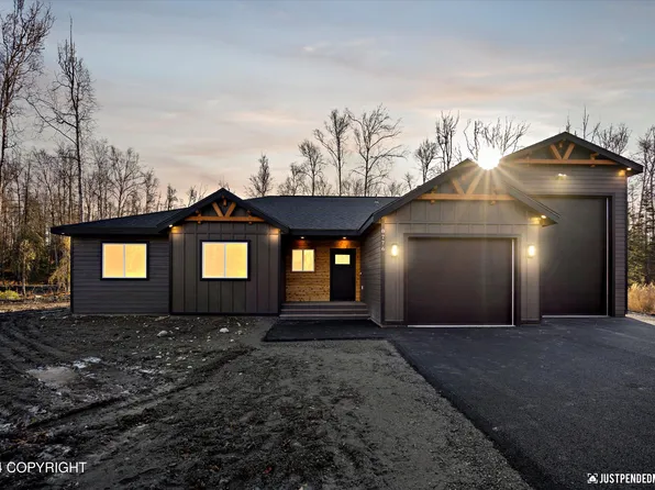8776 W Shearwater St, Wasilla, AK 99623