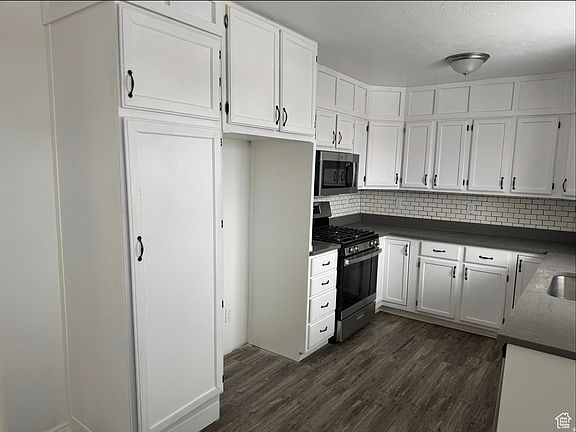 5th image of 241 E Utah Ave