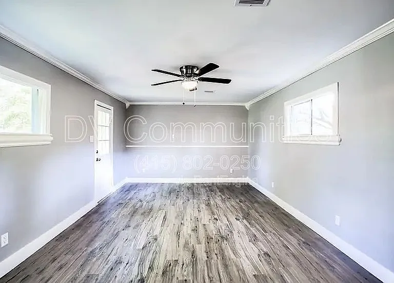810 Charles Rd — Photo 16