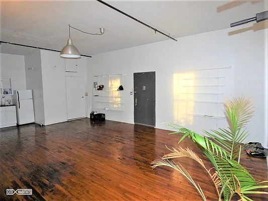 Rented by Citi Habitats | media 25