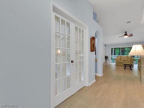 3rd image of 1228 Hilliard St E