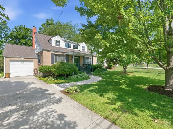 7271 Thomas Dr, Cincinnati, OH 45243