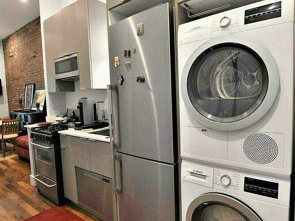 3rd image of 347 E 105th St APT 2W