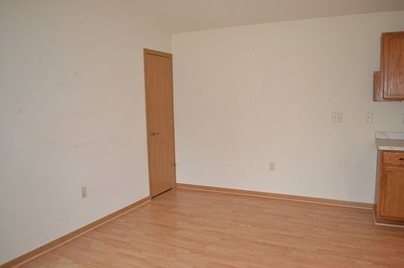 4th image of 318 Brookside Dr Unit 6