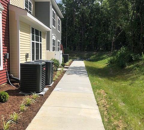 2nd image of 1207 Kings Ct
