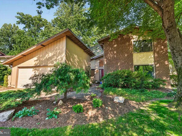 9013 Fort Craig Dr, Burke, VA 22015