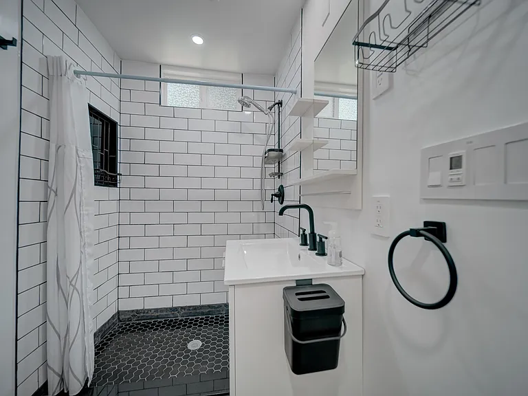 6625 Harrison Ln — Photo 30