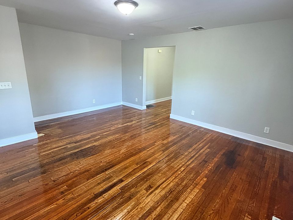 1st image of 1086 Whalley Ave #1-0