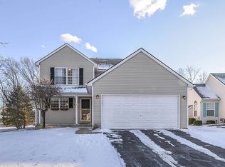 716 Town Trl, Pinckney, MI