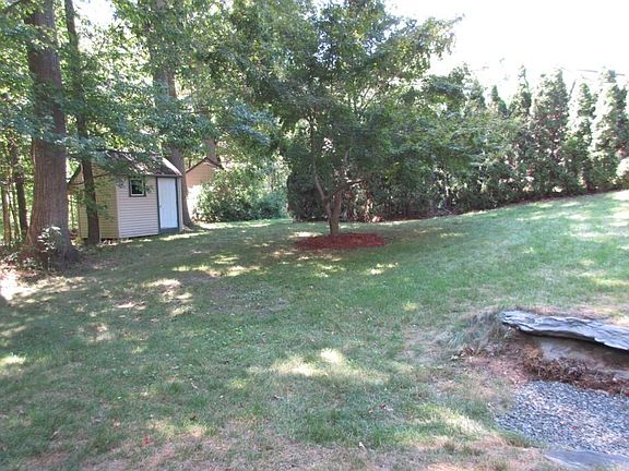3rd image of 354 Willard St