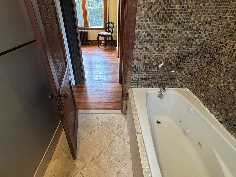 208 Orchard Pl #1 — Photo 49
