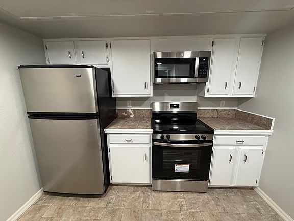 4th image of 14509 NE 6th Pl APT 3