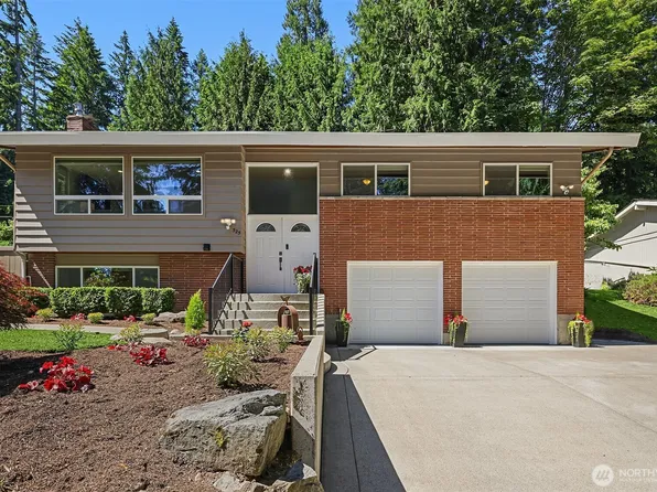 525 Mount Everest Lane SW, Issaquah, WA 98027