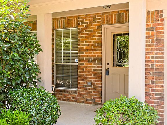 3rd image of 2003 Tower Bell Ln
