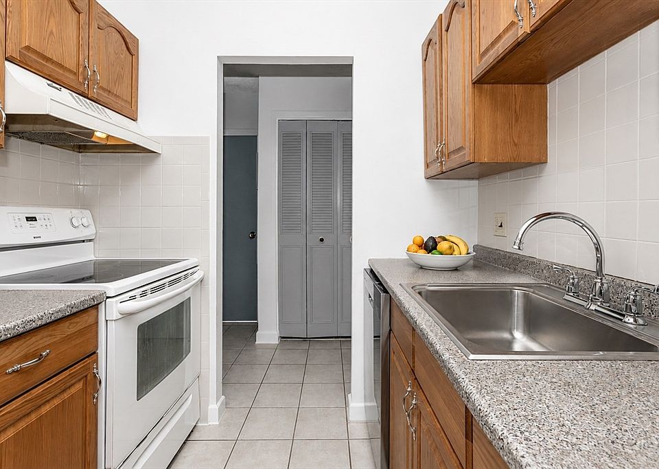 1st image of 103 Newman Rd APT 17