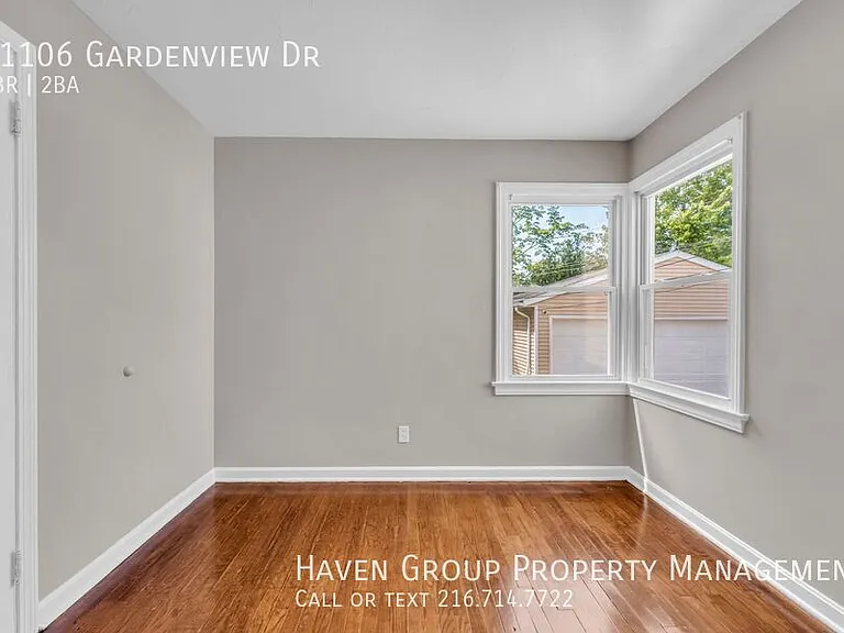 21106 Gardenview Dr — Photo 12