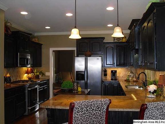 3rd image of 8162 Cypress Way