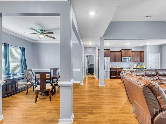 5th image of 128 Vale Loop