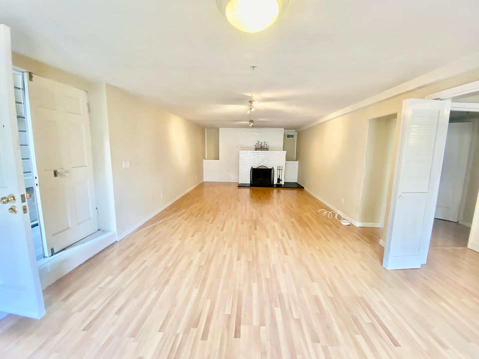 1st image of 2647 Buchanan St APT 7