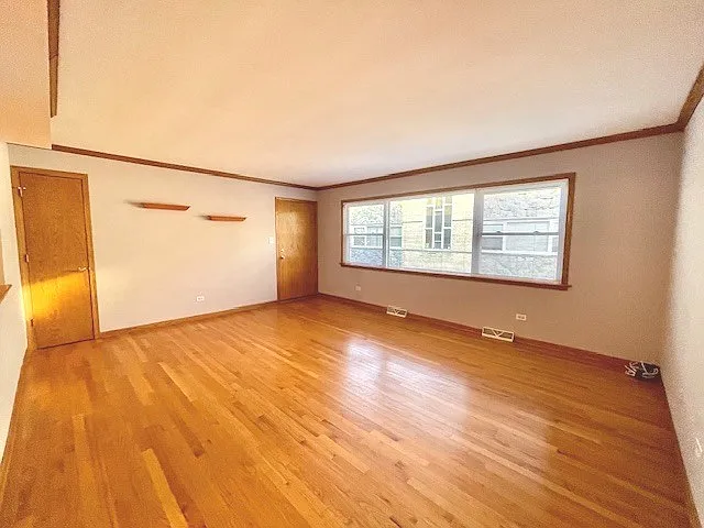 Building Photo - 8610 W Summerdale Ave #2S