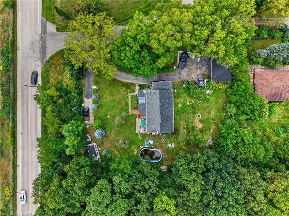 121 Panin Rd, Burlington, ON L7P 5A6